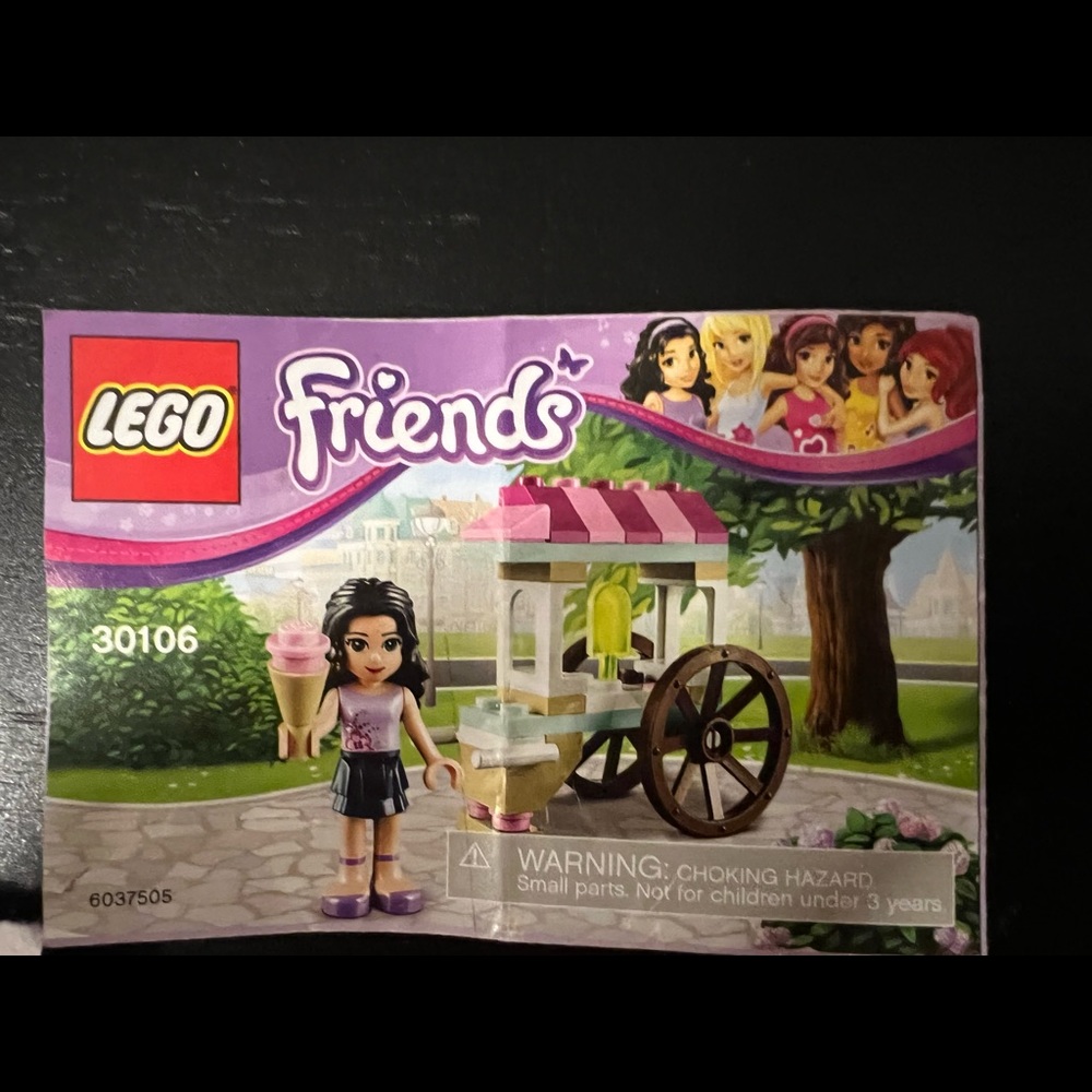 LEGO Friends: Emma's Icecream Stand